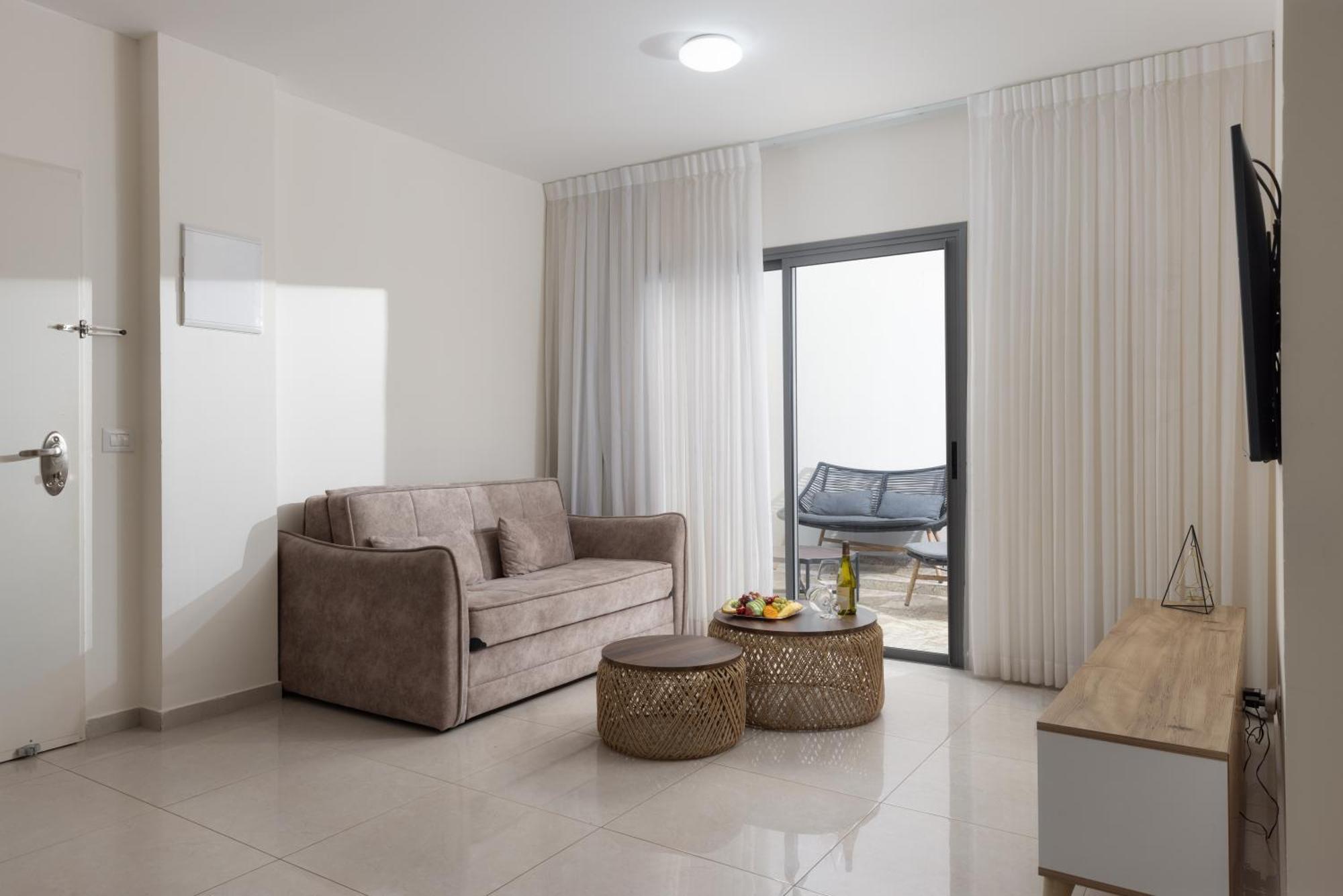 Appartamento סוויטה אליטה ג'קוזי פרטי Eilat Esterno foto