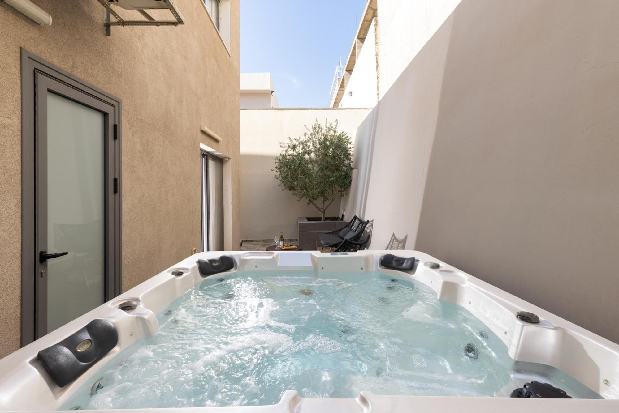 Appartamento סוויטה אליטה ג'קוזי פרטי Eilat Esterno foto